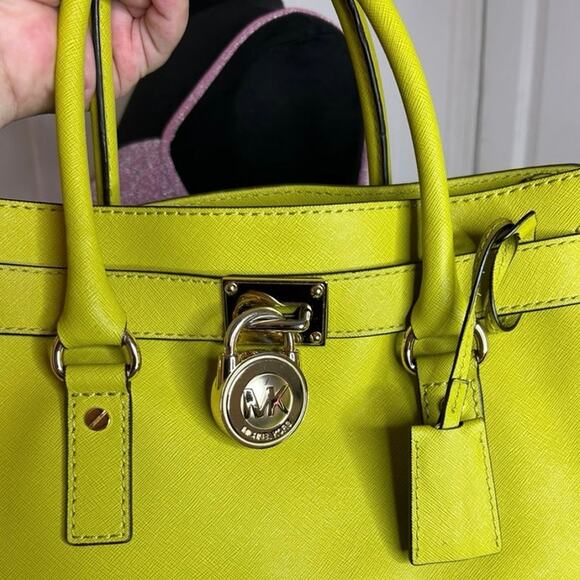 °。⋆♡ MICHAEL Michael Kors® Large Color Apple Leather (HB-21) - Picture 4 of 8